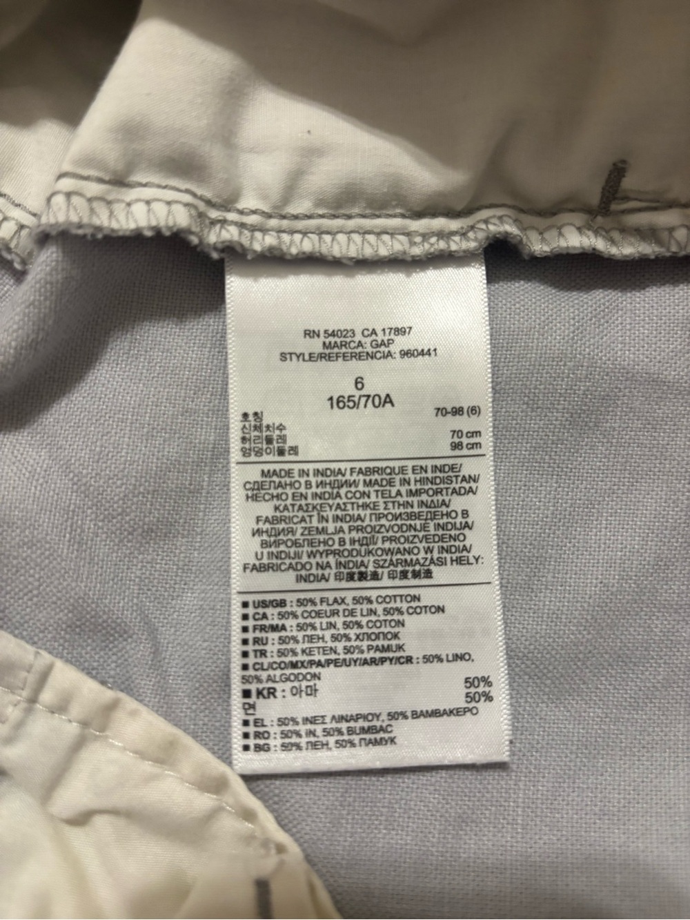 Gap - Khakis by GAP Women's Boyfriend Roll-Up Shorts - Picture 5 of 5